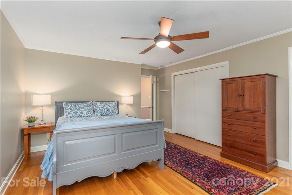 4 Graystone Road Asheville NC 28804