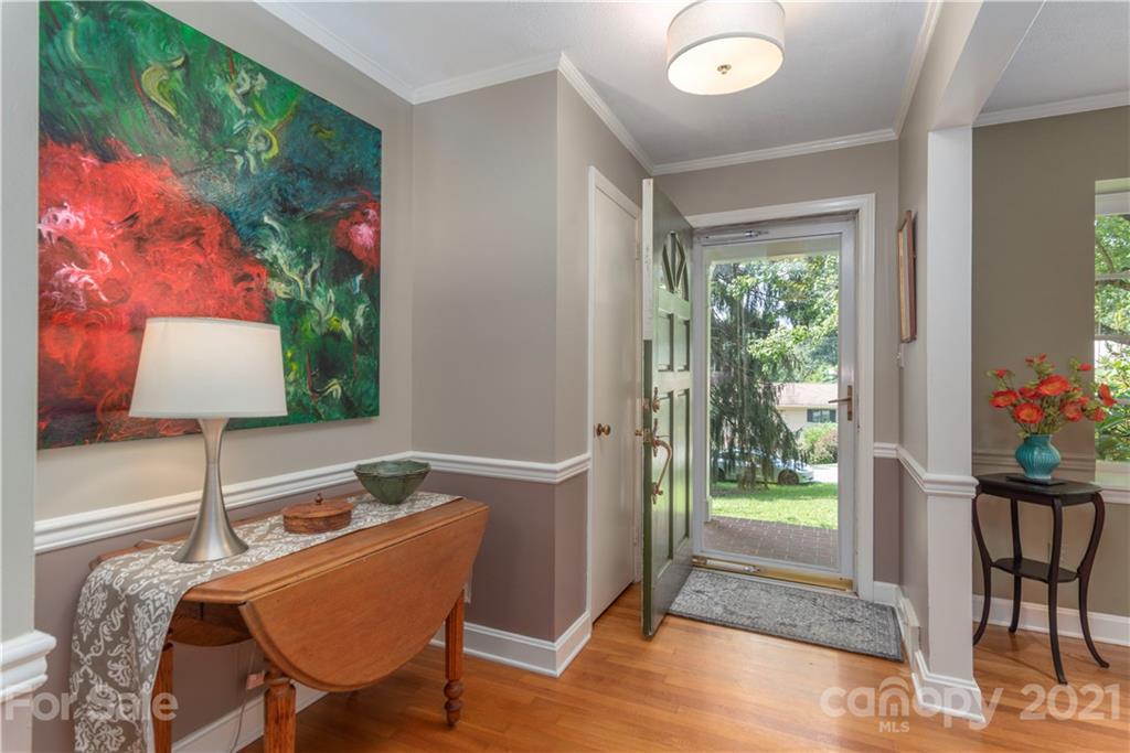 4 Graystone Road Asheville NC 28804