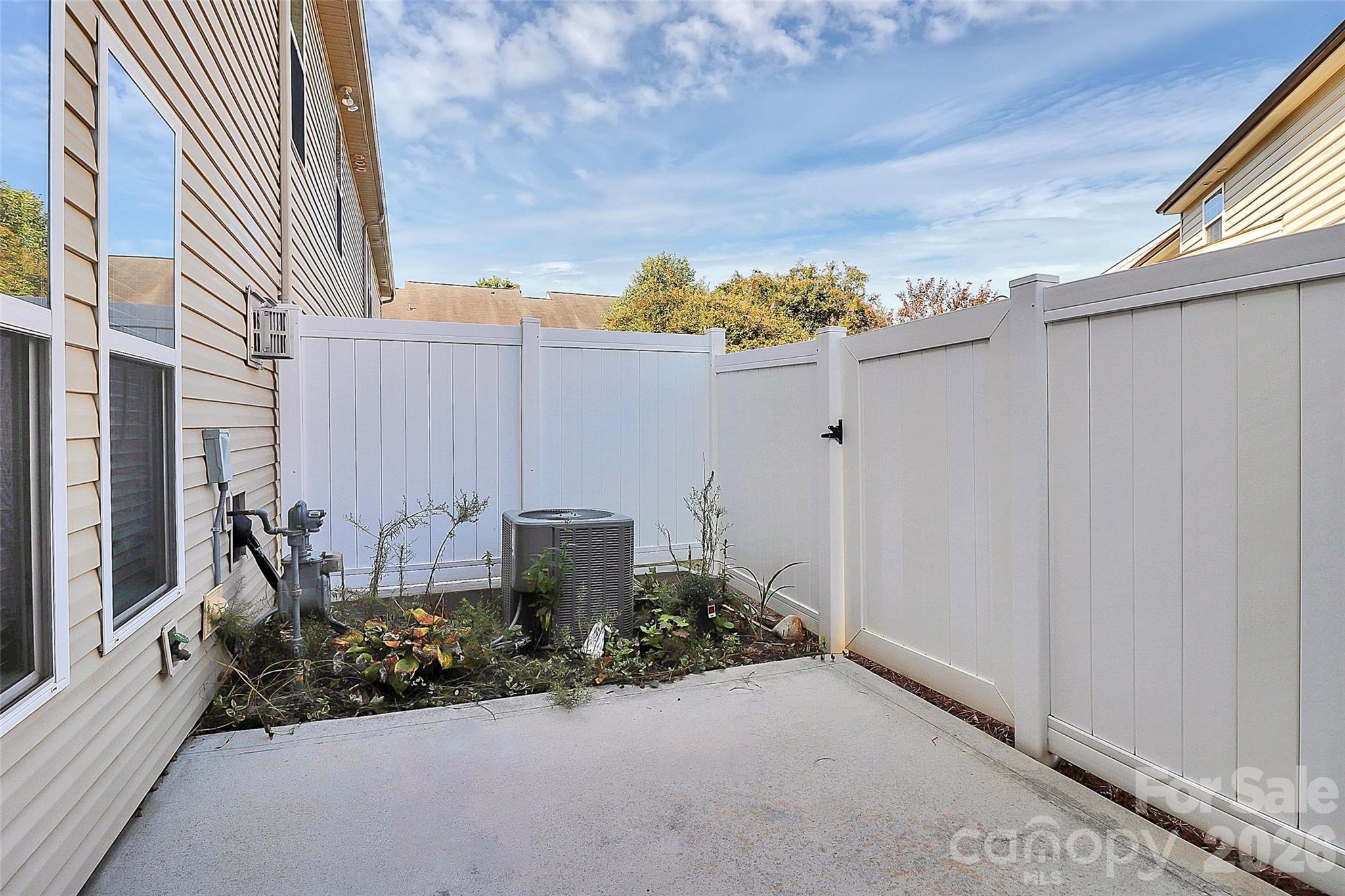 1929 Royal Gorge Avenue Charlotte NC 28210