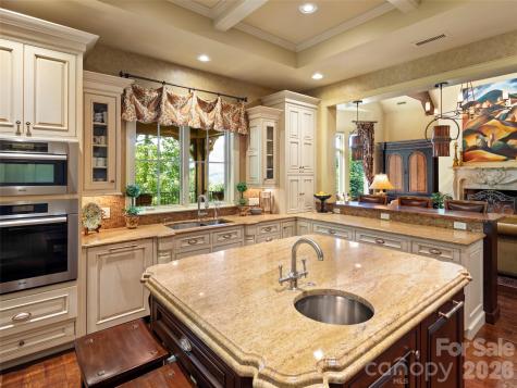 5 Rock Vista Way Arden NC 28704