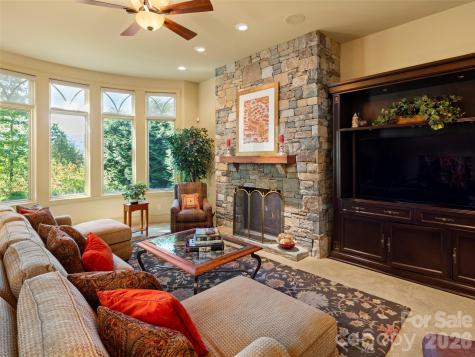 5 Rock Vista Way Arden NC 28704