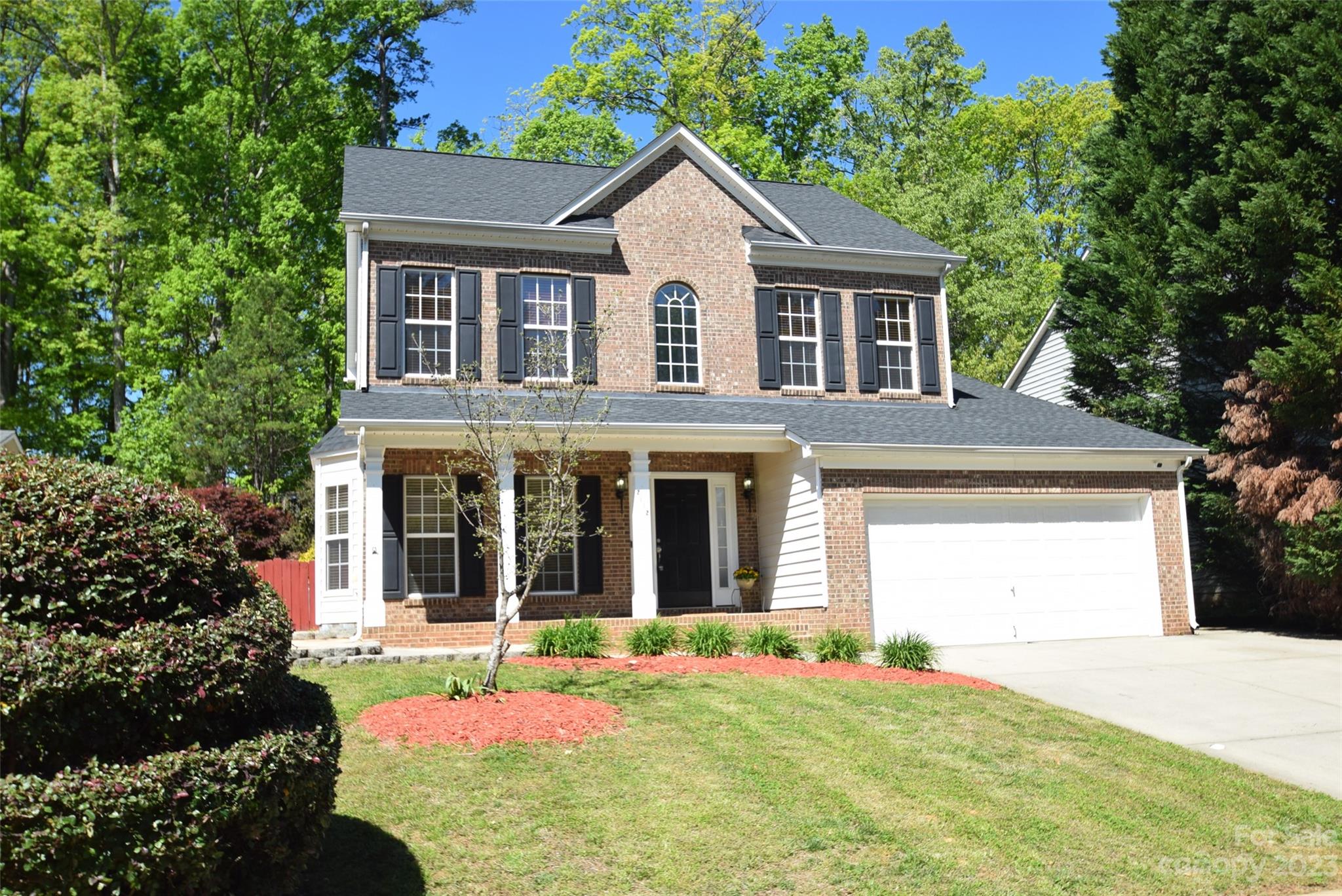 2112 Pineapple Court Matthews NC 28105