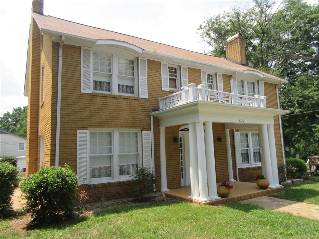 625 2nd Street NE Hickory NC 28601