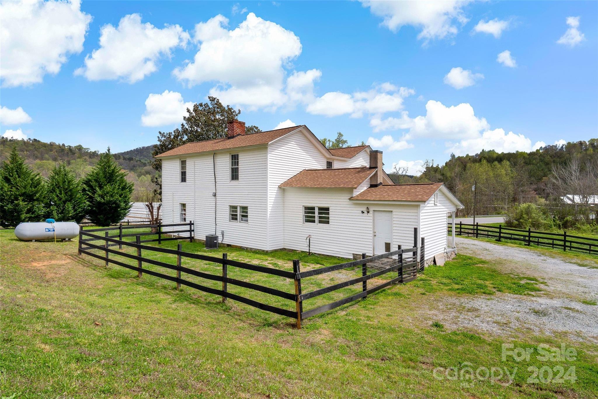 5635 Us 64 Highway Union Mills NC 28167