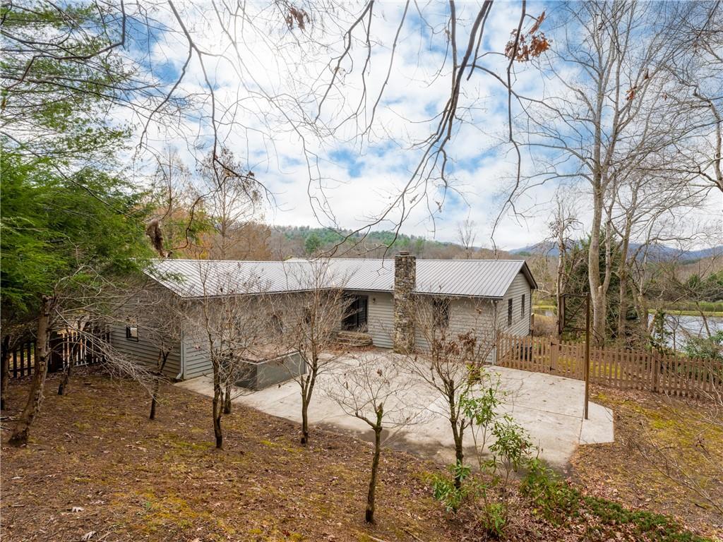 84 Dillingham Circle Asheville NC 28805