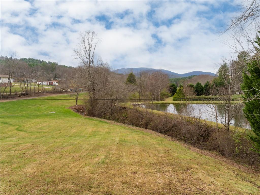 84 Dillingham Circle Asheville NC 28805