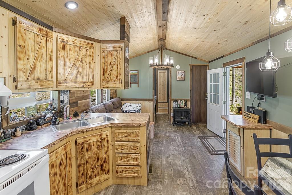 16 Standing Rock Ridge Maggie Valley NC 28751