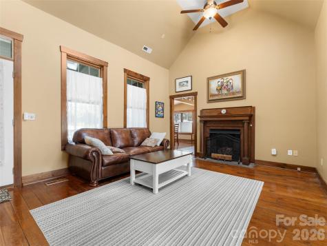 60 W Morgan Street Brevard NC 28712