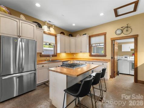 60 W Morgan Street Brevard NC 28712