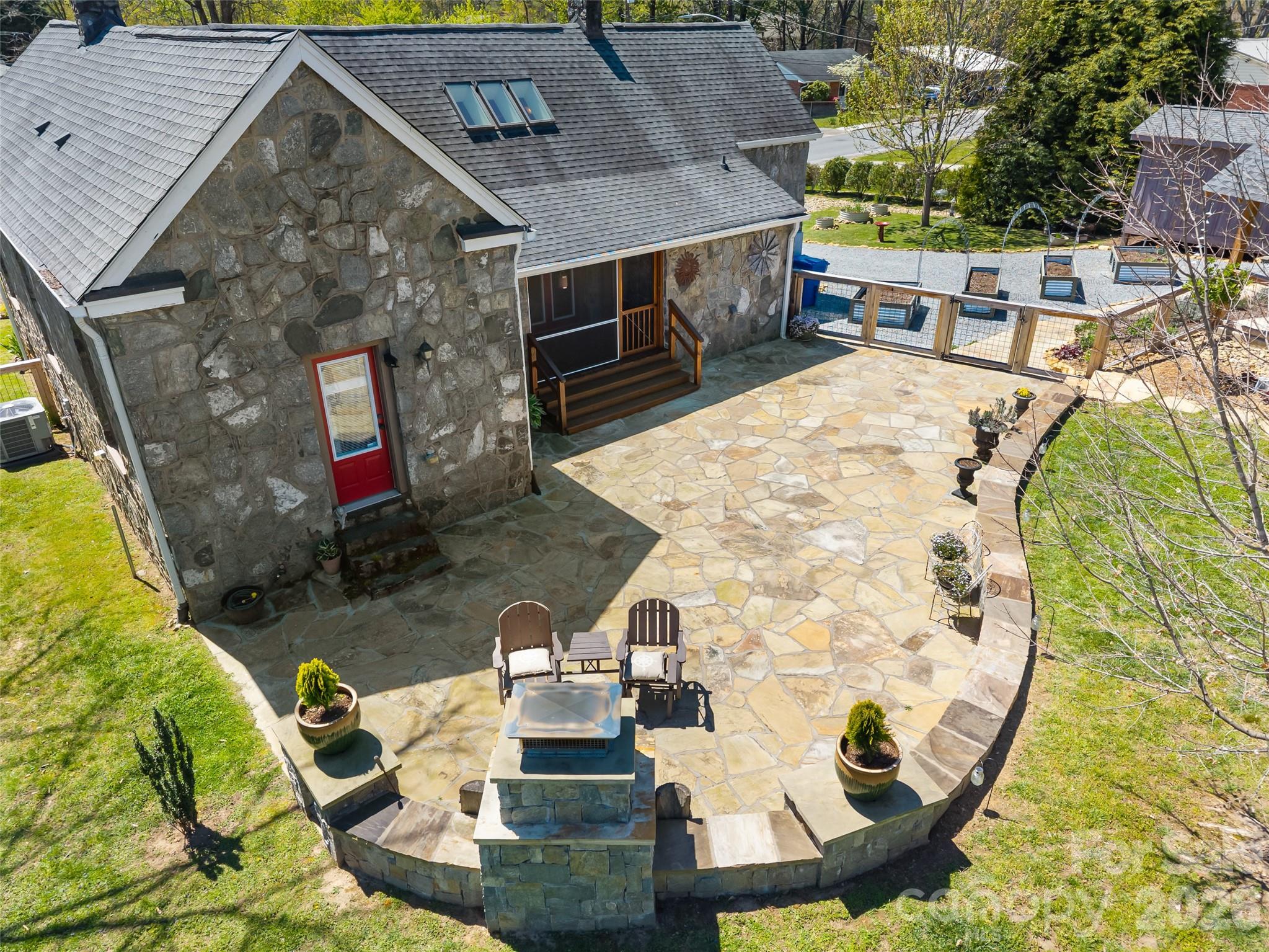 60 W Morgan Street Brevard NC 28712
