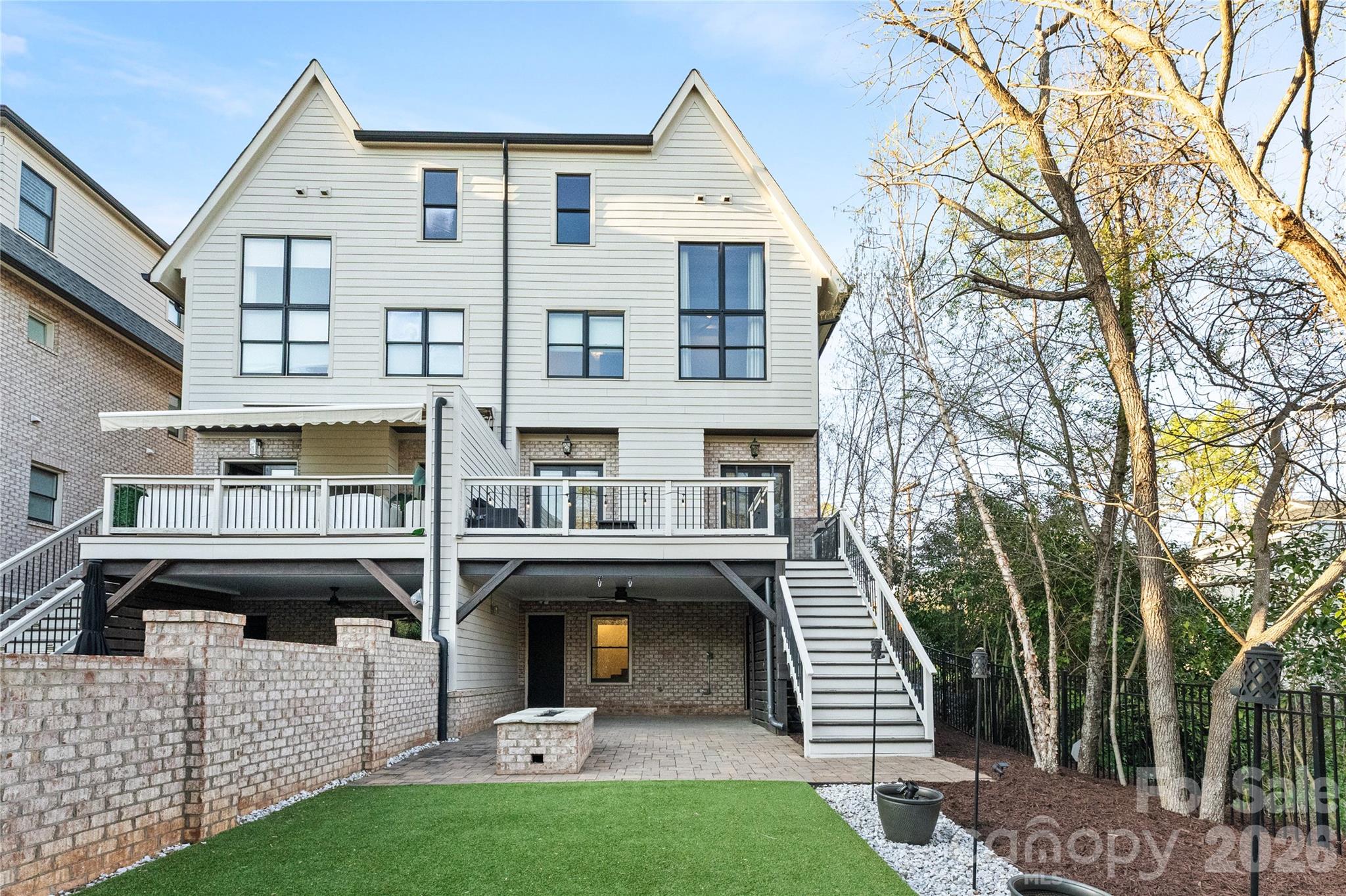 818 Ideal Way Charlotte NC 28203