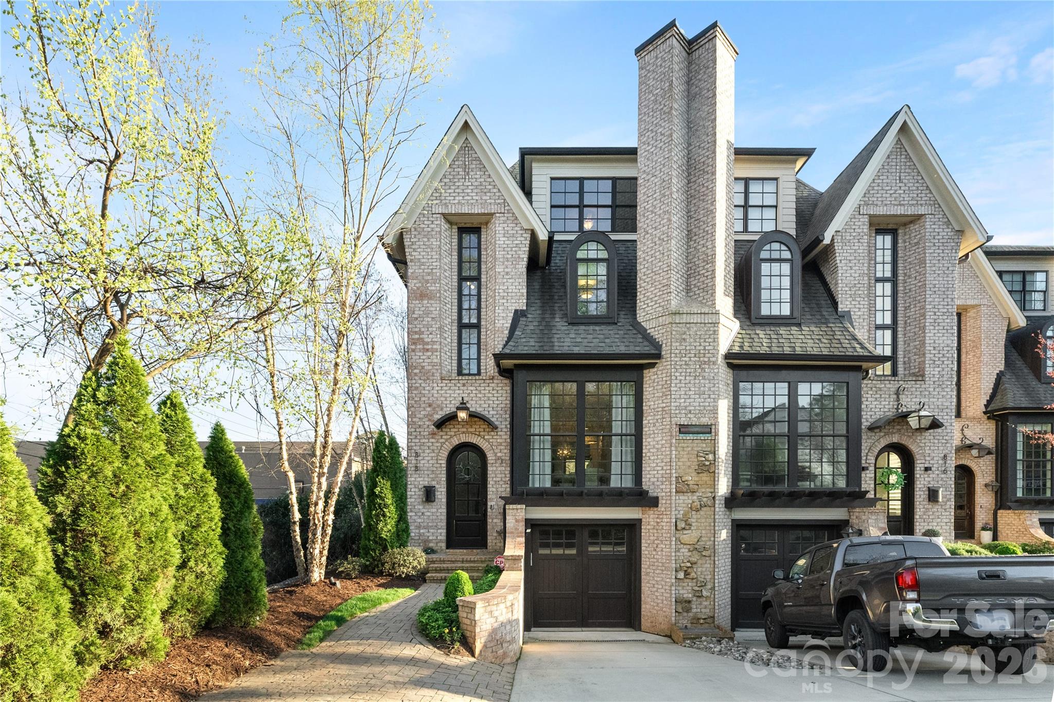 818 Ideal Way Charlotte NC 28203