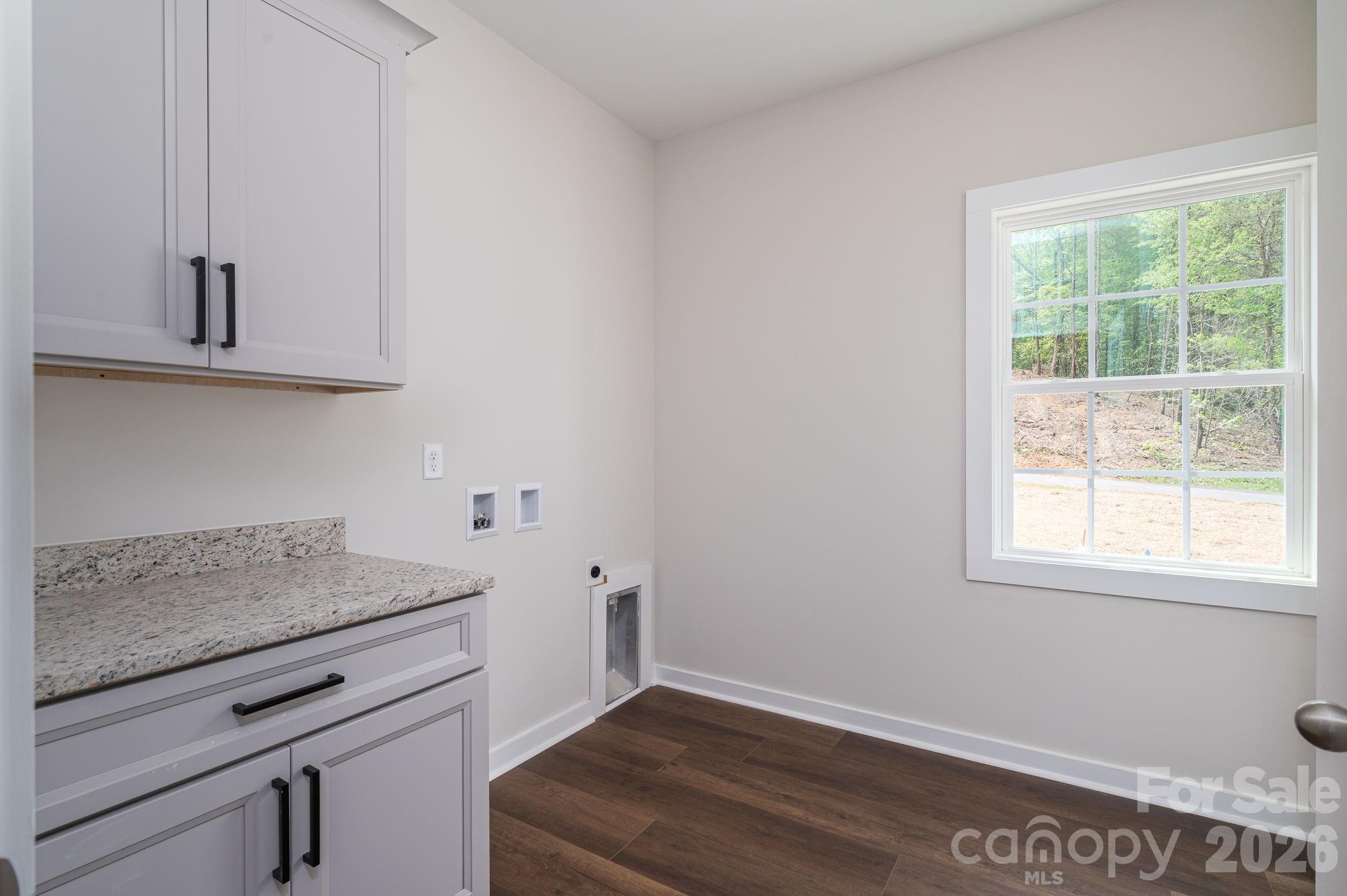 17 Tennyson Drive Taylorsville NC 28681
