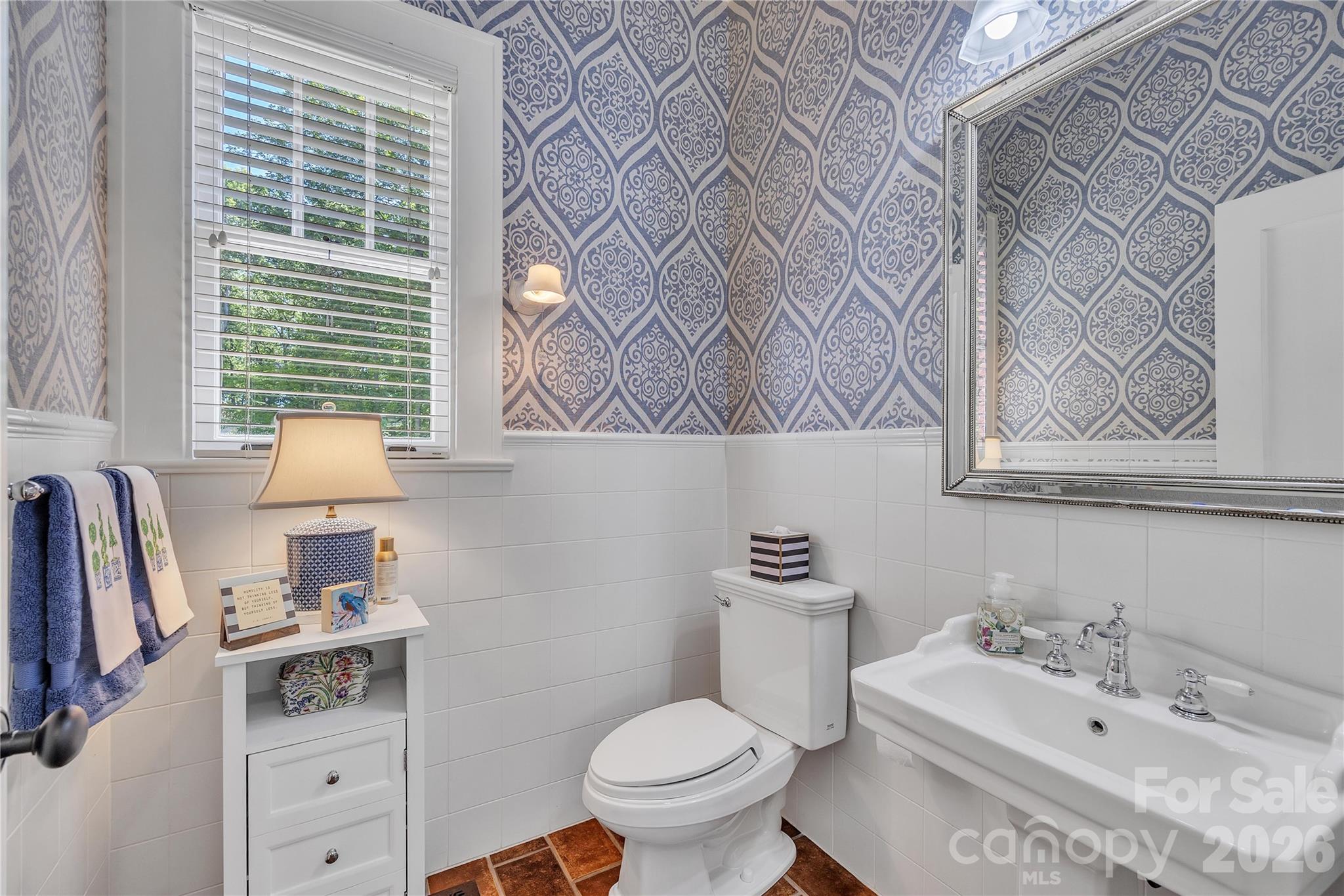 128 W Colonial Drive Salisbury NC 28144