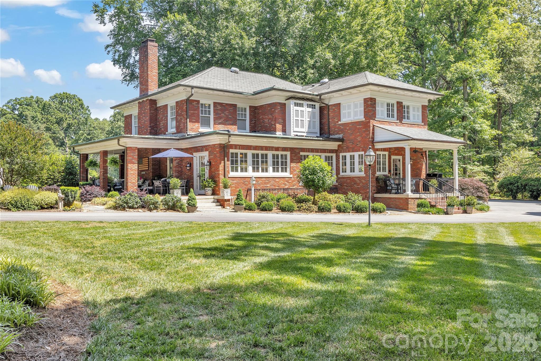 128 W Colonial Drive Salisbury NC 28144