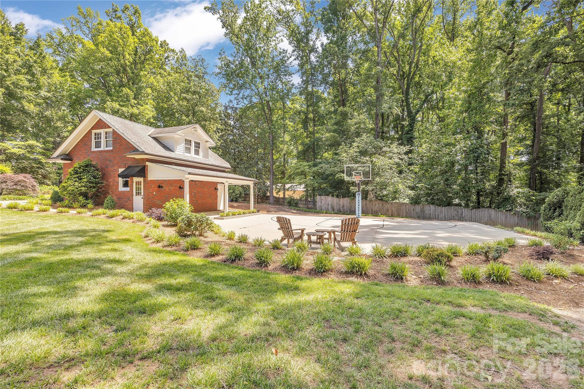 128 W Colonial Drive Salisbury NC 28144