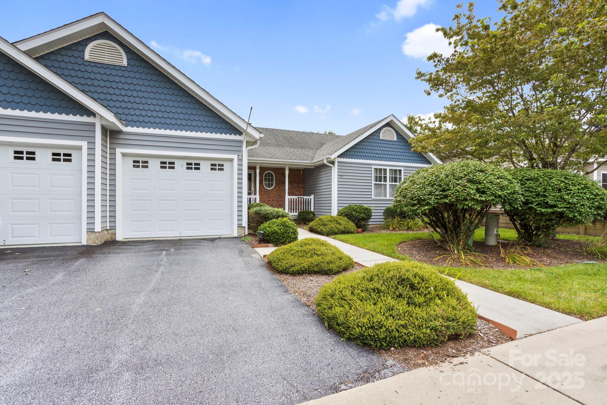 315 Charlestown Drive Hendersonville NC 28792