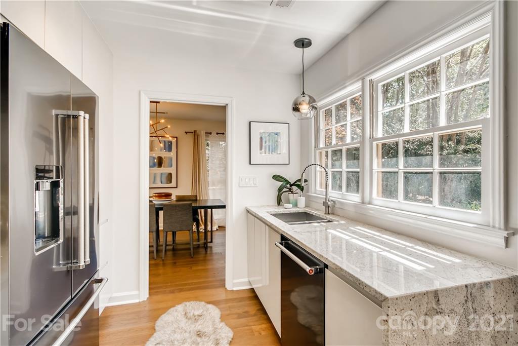 6215 Summertree Lane Charlotte NC 28226