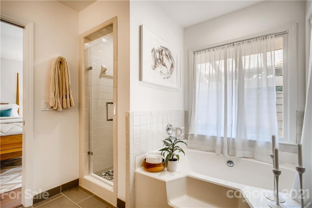 6215 Summertree Lane Charlotte NC 28226