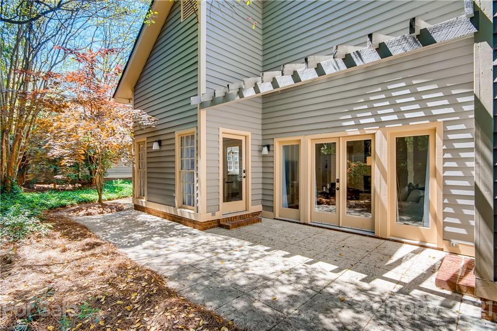 6215 Summertree Lane Charlotte NC 28226