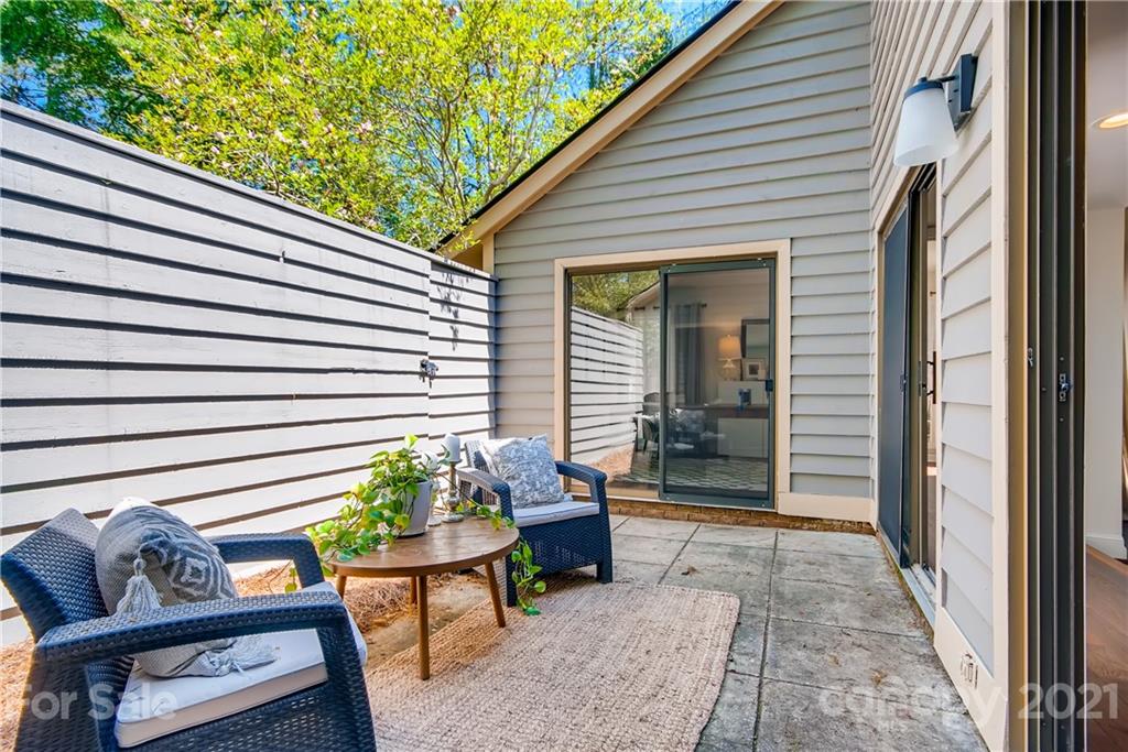 6215 Summertree Lane Charlotte NC 28226