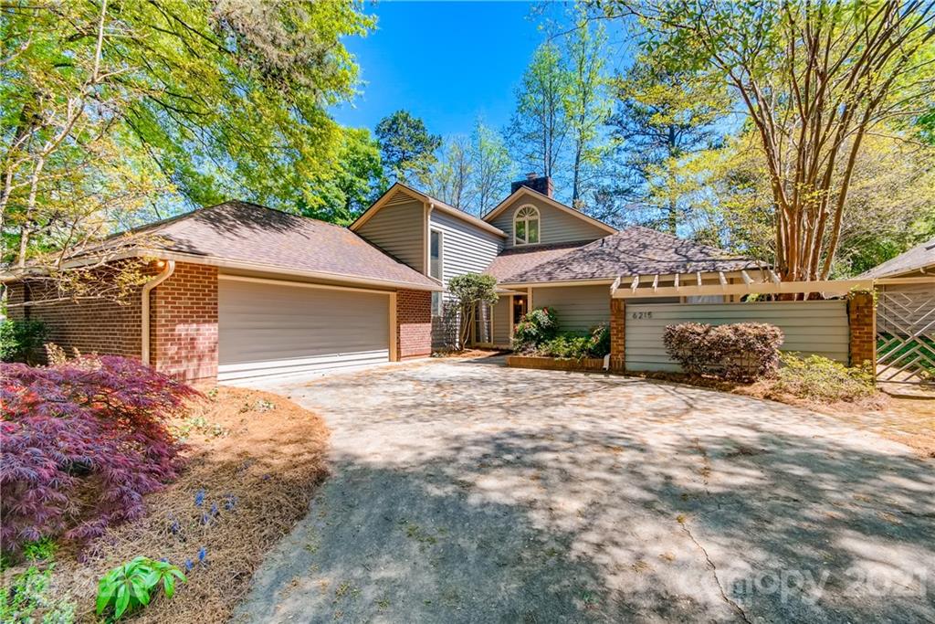 6215 Summertree Lane Charlotte NC 28226