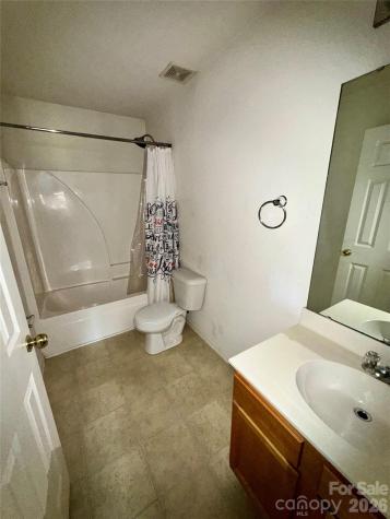 4722 Mortonhall Road Charlotte NC 28215