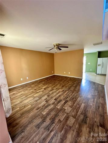 4722 Mortonhall Road Charlotte NC 28215