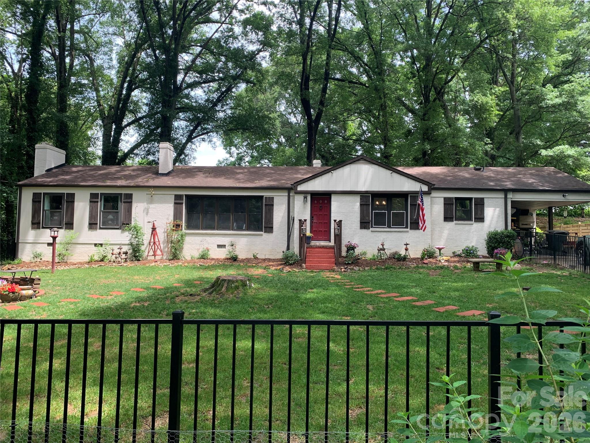 608 W 4th Avenue Gastonia NC 28052
