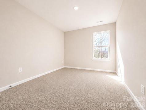 5933 Wallace Avenue Charlotte NC 28227