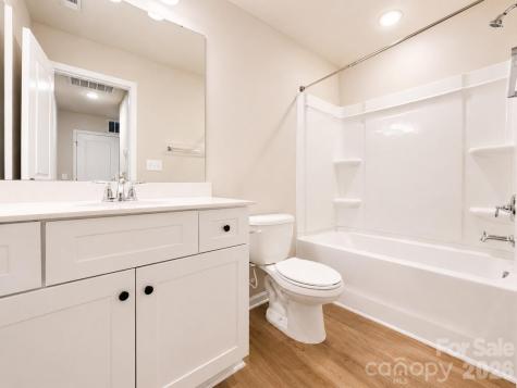 5933 Wallace Avenue Charlotte NC 28227