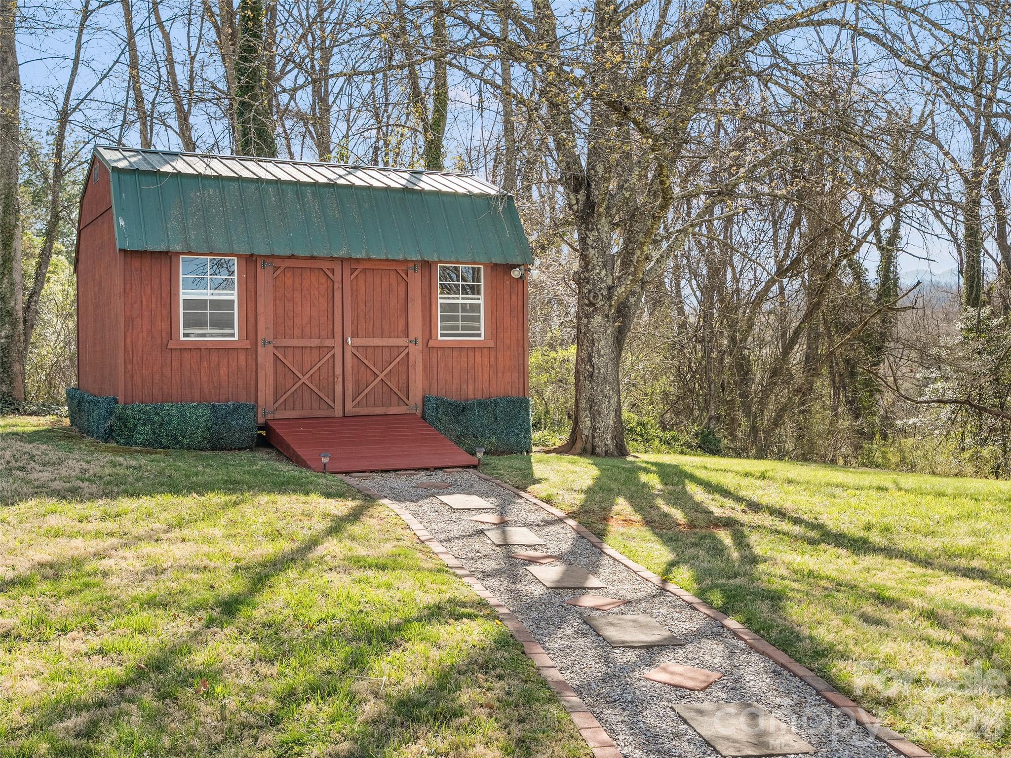 19 Mingus Street Canton NC 28716