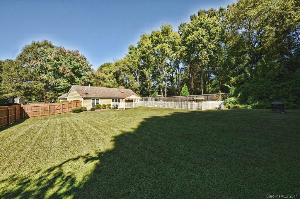 501 Heather Lane Charlotte NC 28209