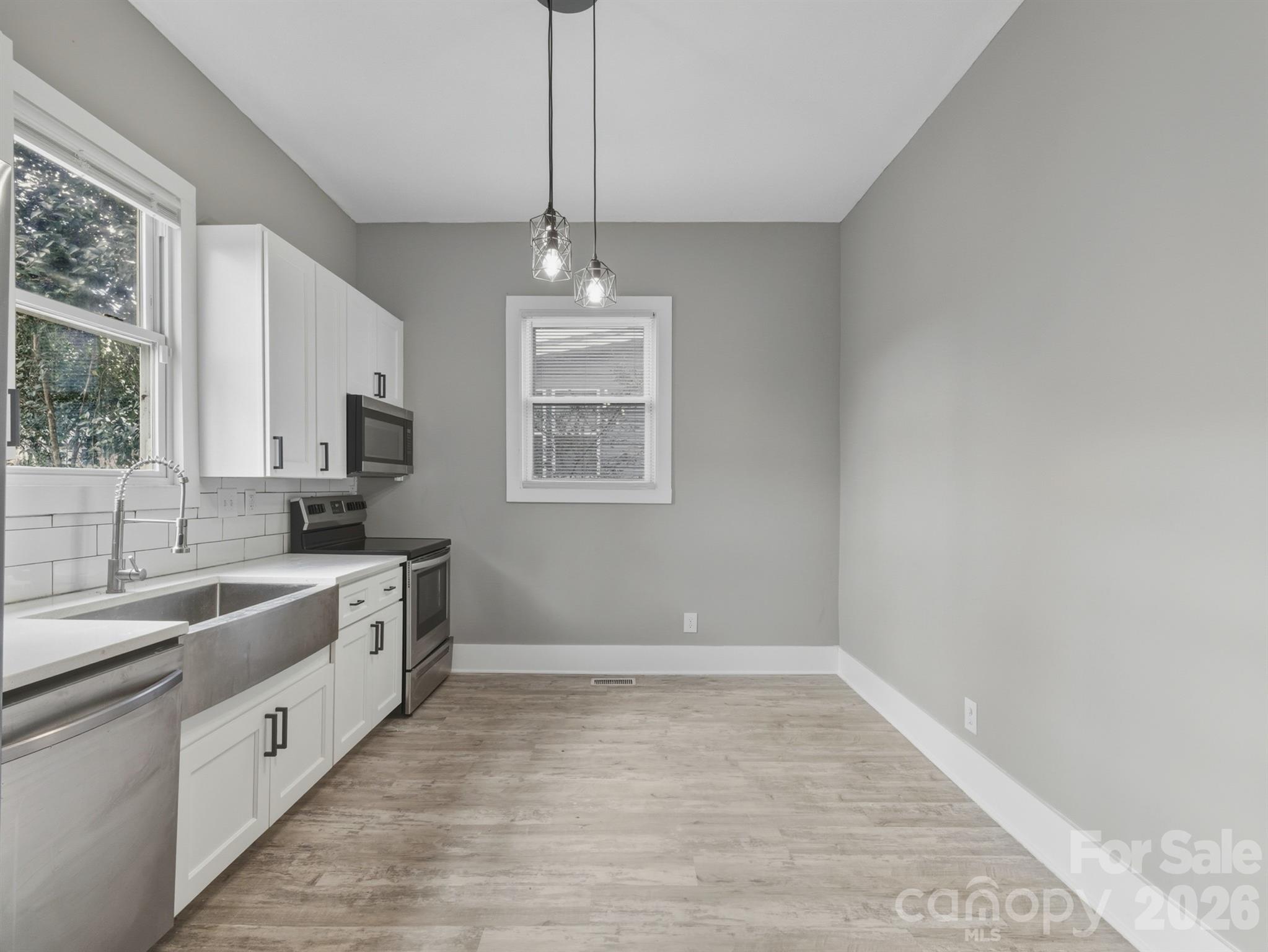 4313 Hovis Road Charlotte NC 28208