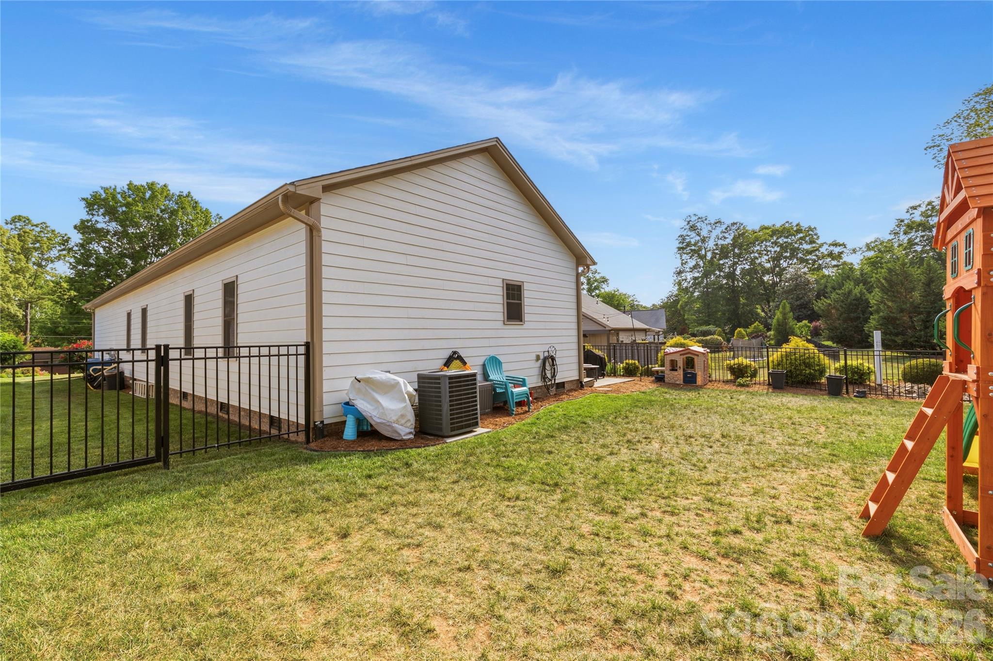 646 13th Avenue Place NW Hickory NC 28601
