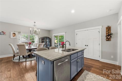 646 13th Avenue Place NW Hickory NC 28601
