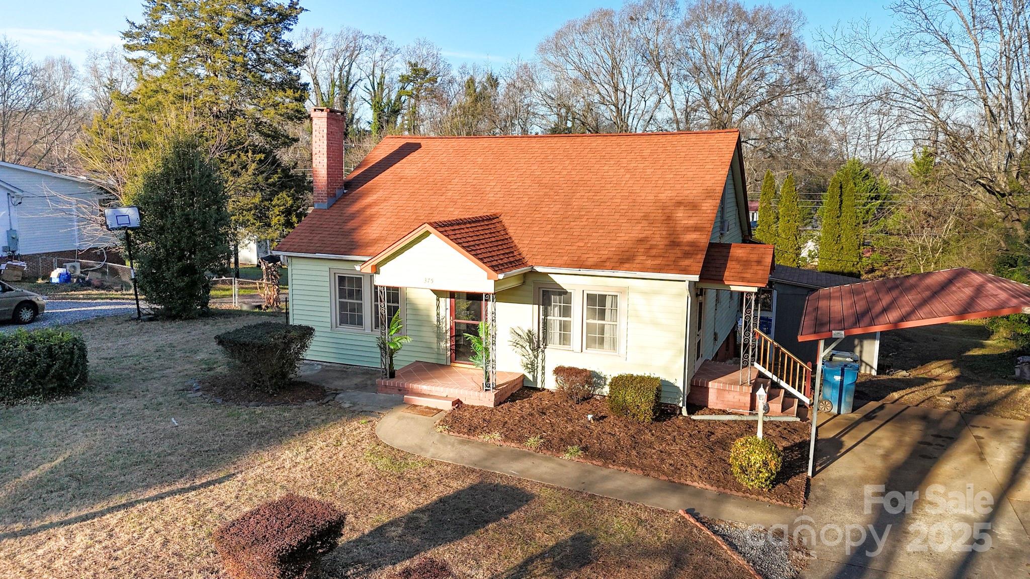 375 20th Avenue NE Hickory NC 28601