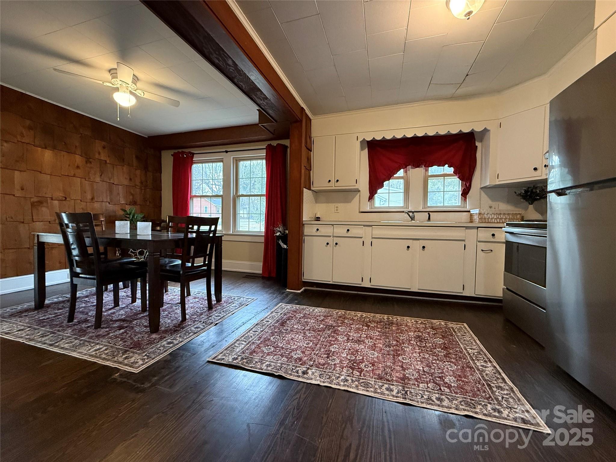 375 20th Avenue NE Hickory NC 28601