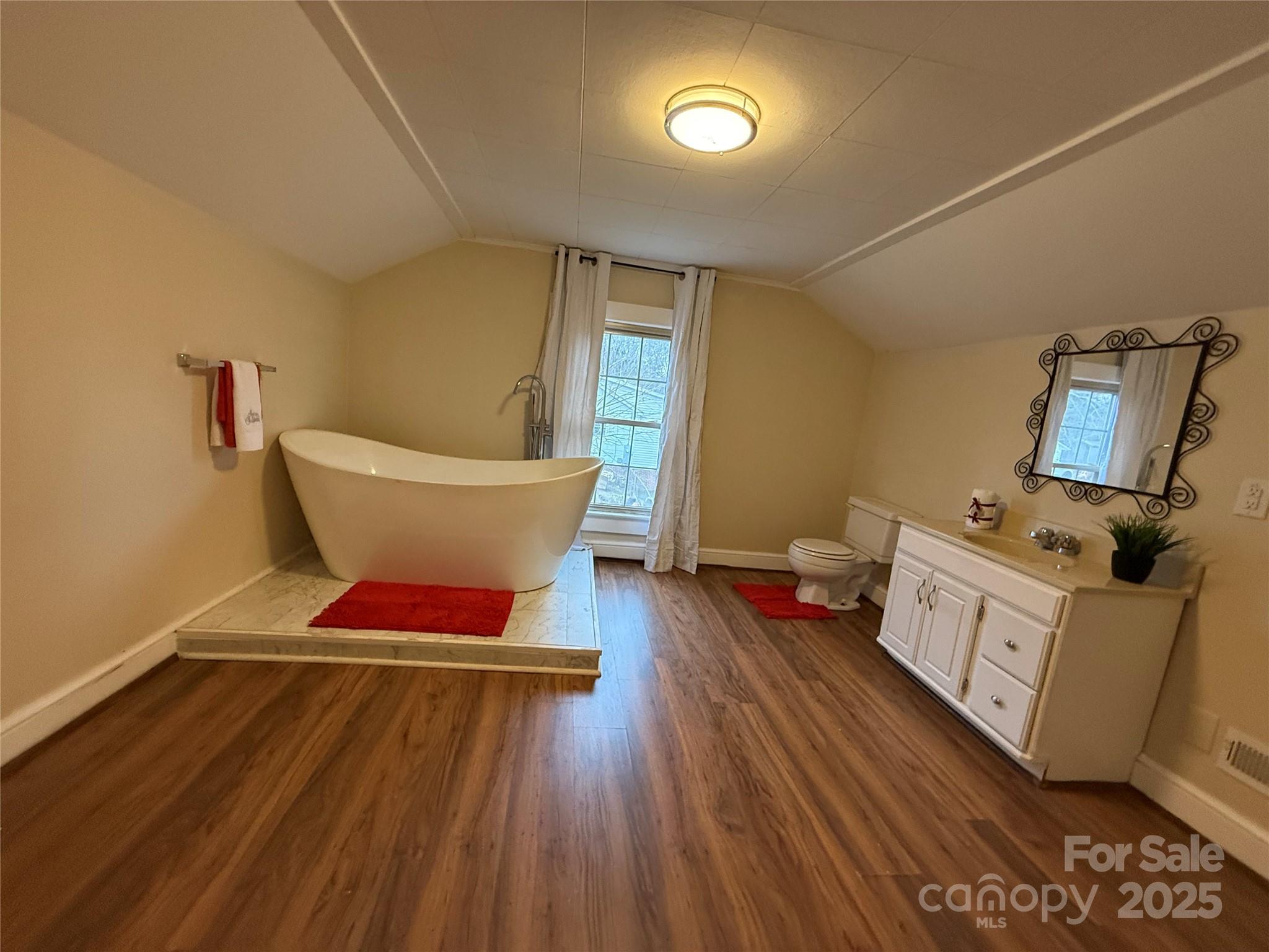375 20th Avenue NE Hickory NC 28601