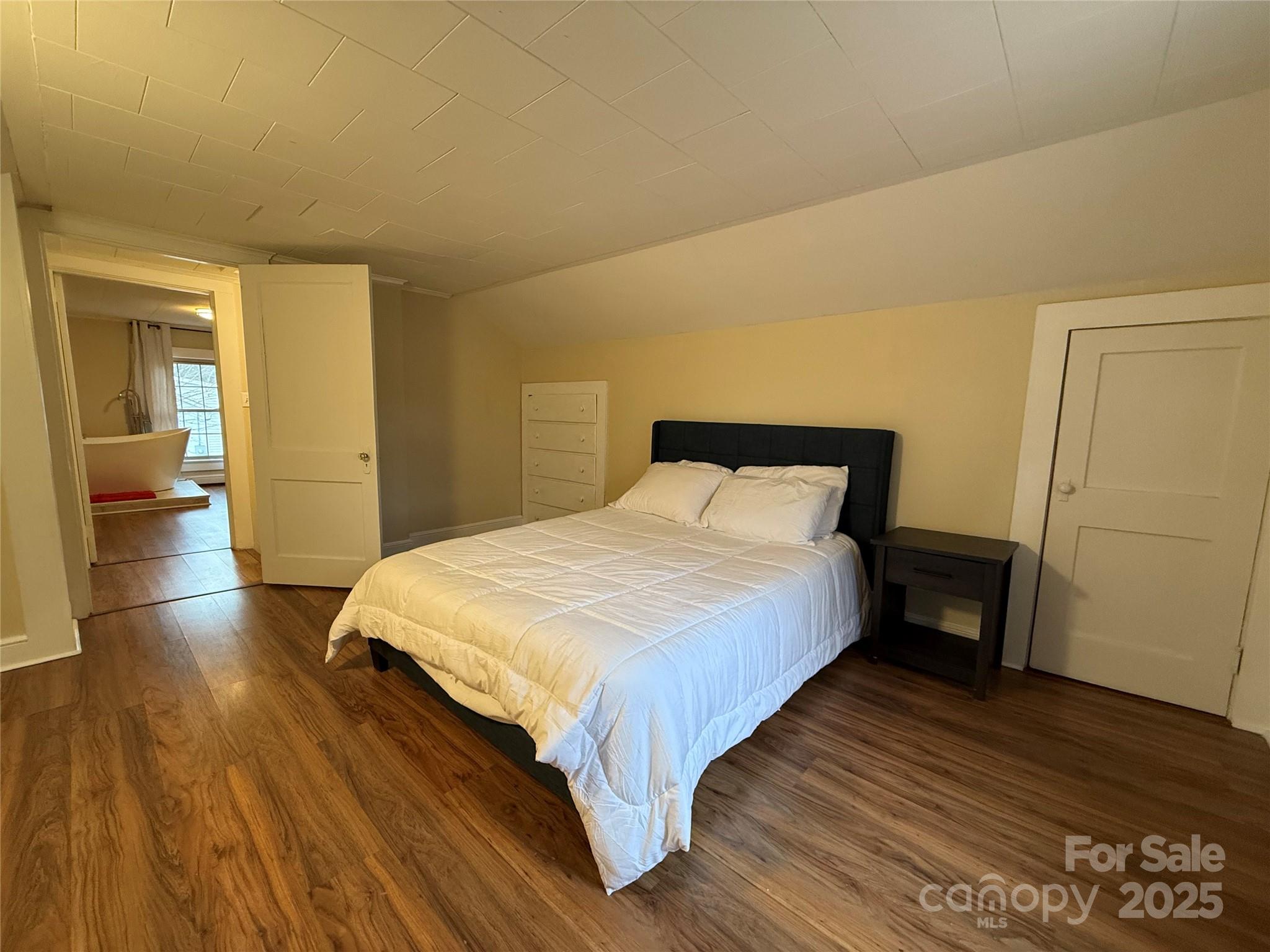 375 20th Avenue NE Hickory NC 28601