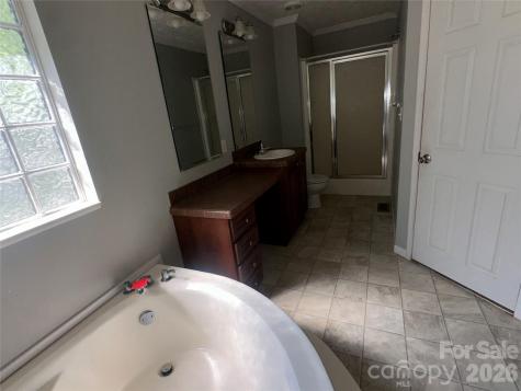 2410 Annwood Court Newton NC 28658