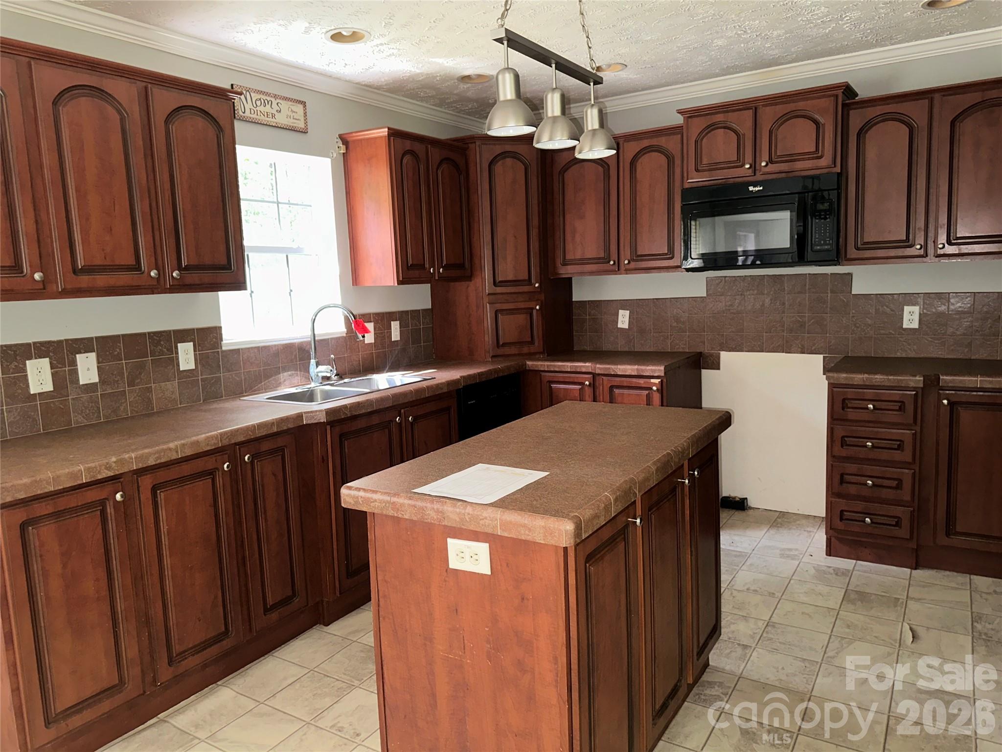 2410 Annwood Court Newton NC 28658