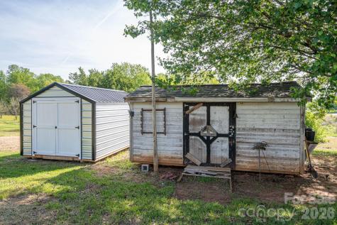 402 Wilson Drive Lawndale NC 28090