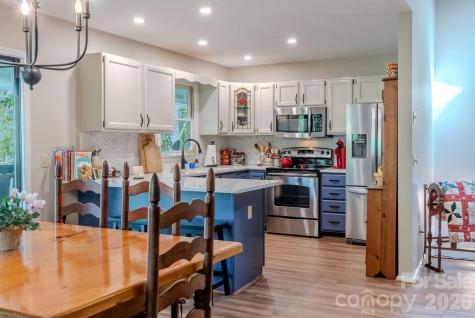396 Winding Way Drive Franklin NC 28734