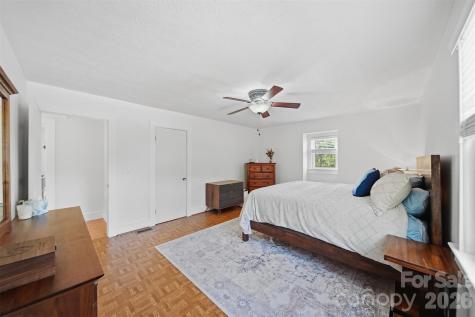 4316 Grandin Road Lenoir NC 28645