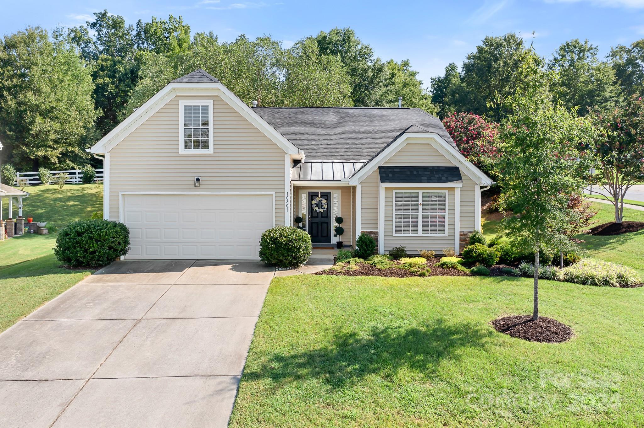 10801 Peddlers Court Davidson NC 28036