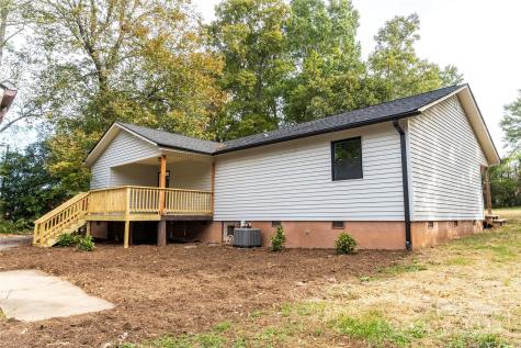 1210 29th Avenue Drive NE Hickory NC 28601
