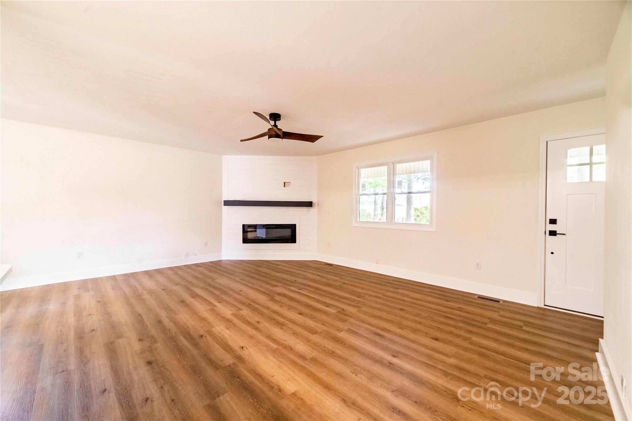 1210 29th Avenue Drive NE Hickory NC 28601
