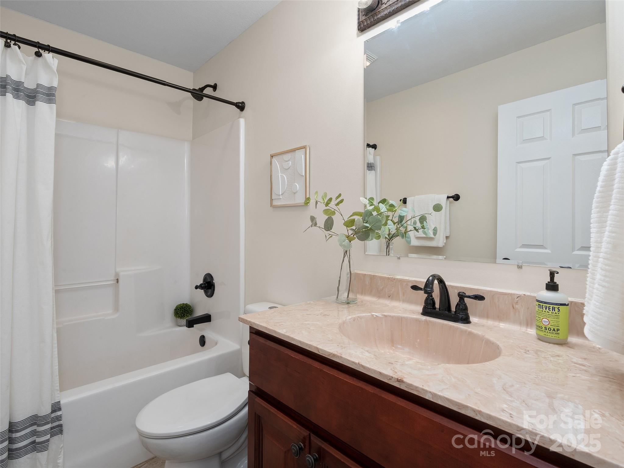 178 Locust Court Arden NC 28704