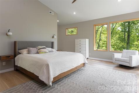 77 Mcintyre Drive Asheville NC 28803
